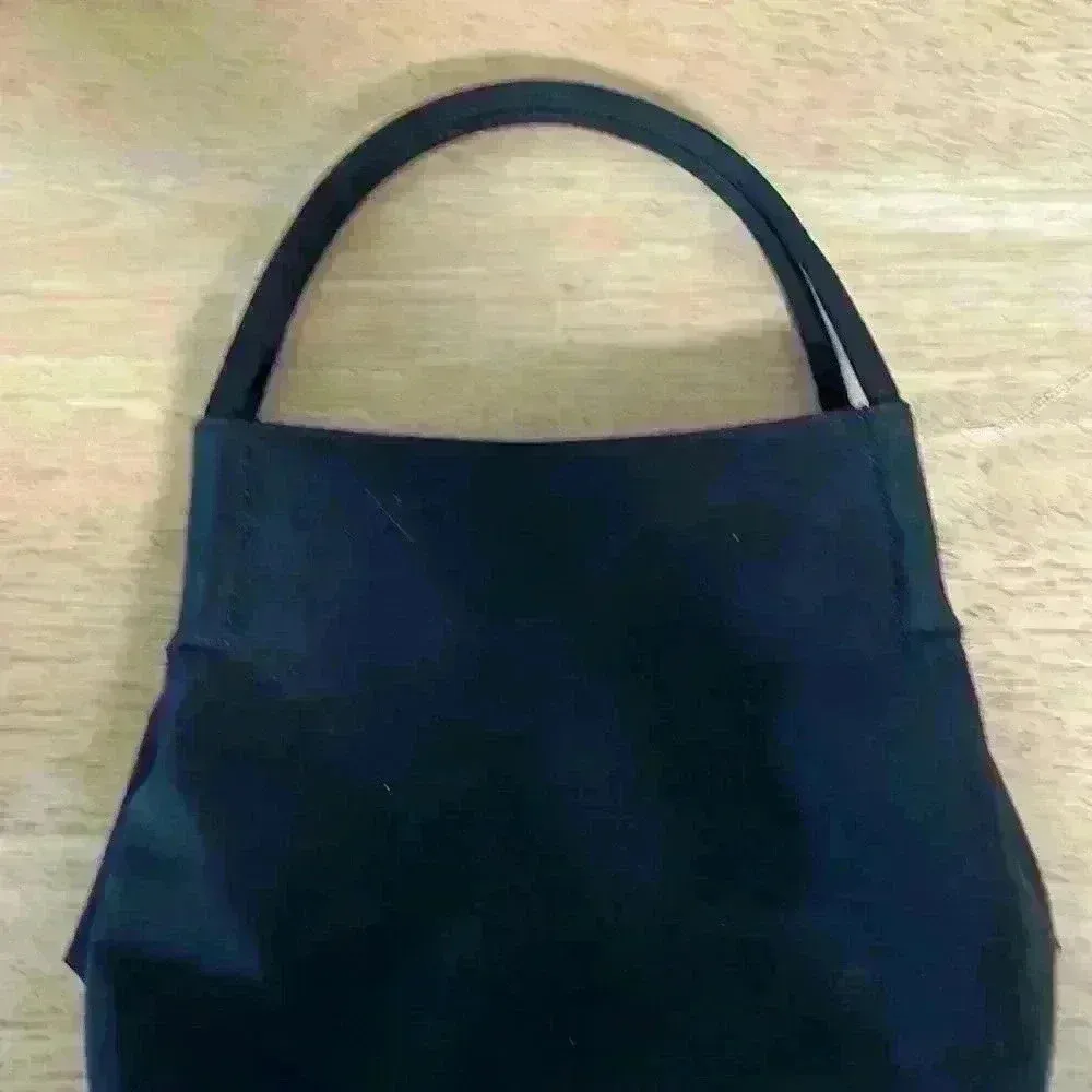 YKK Guess handbag - Image 4