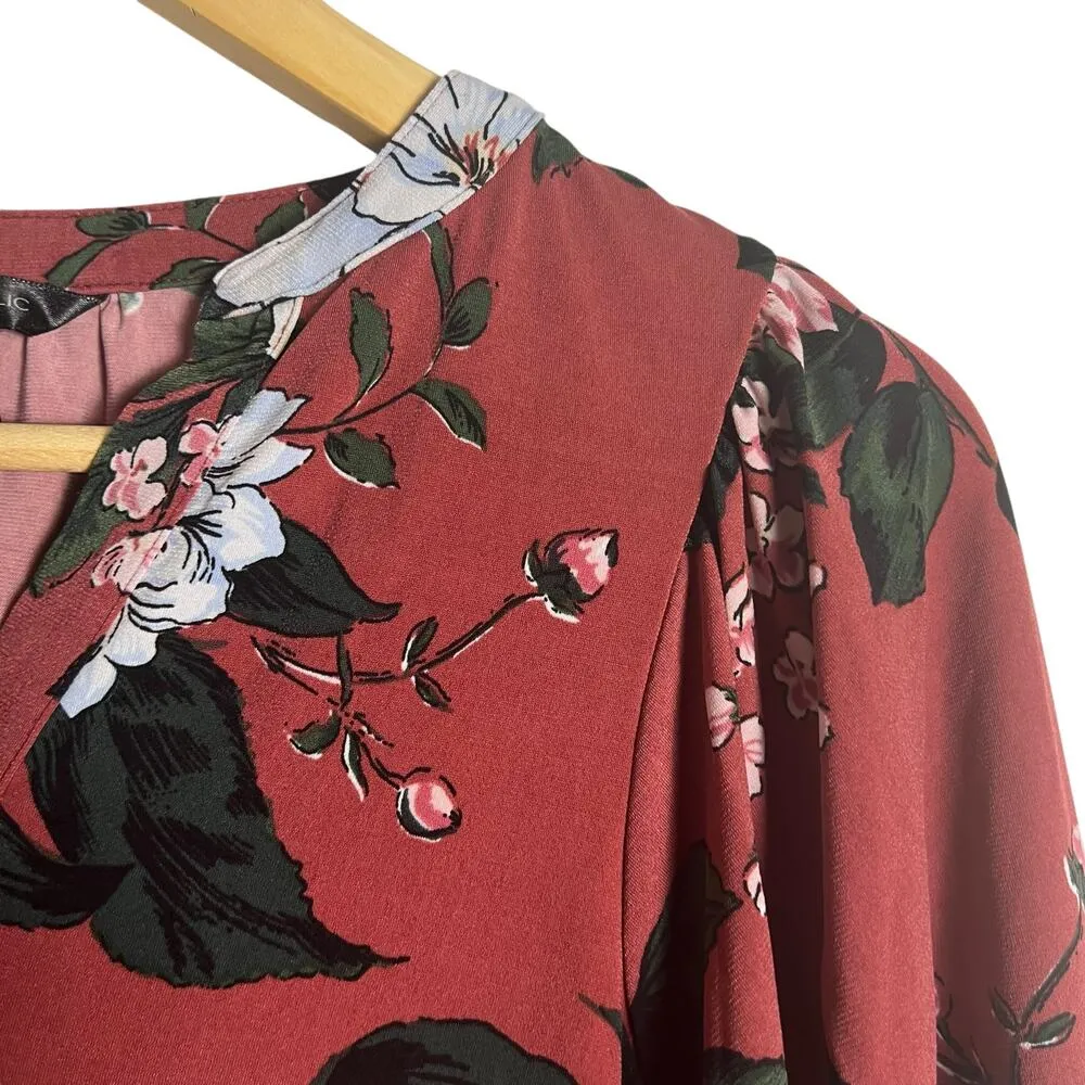 Banana Republic Red Floral Print 3/4 Long Sleeve Split V-Neck Popover Blouse XS - Image 3