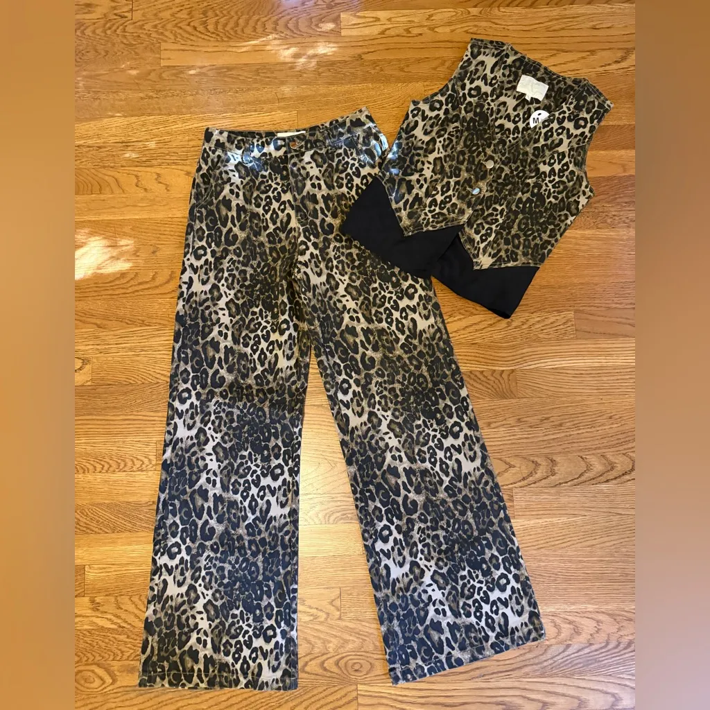 Chic Leopard Print denim waistcoat - Image 11