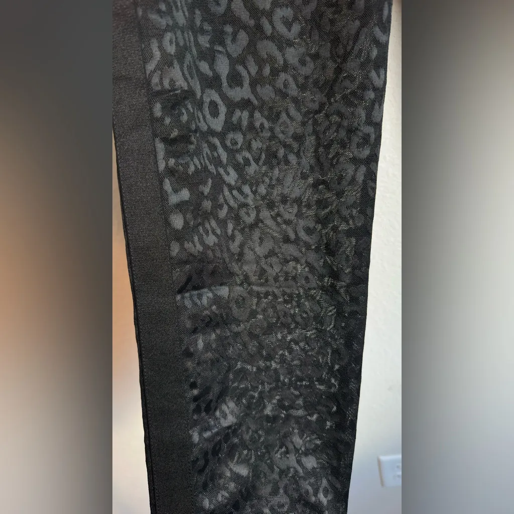 Victoria’s Secret Performing Black Leopard Size Large Print High Waisted Tight - Image 7