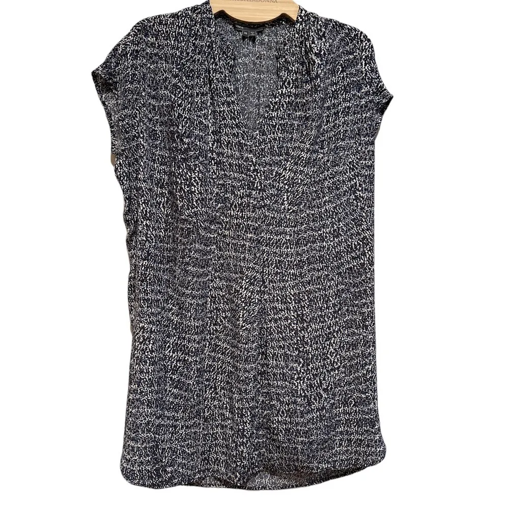 Vince NEW  SILK STATIC DOT BLACK WHITE BLUE GRAY PRINT TRAPEZE SPLIT VNECK DRESS - Image 4