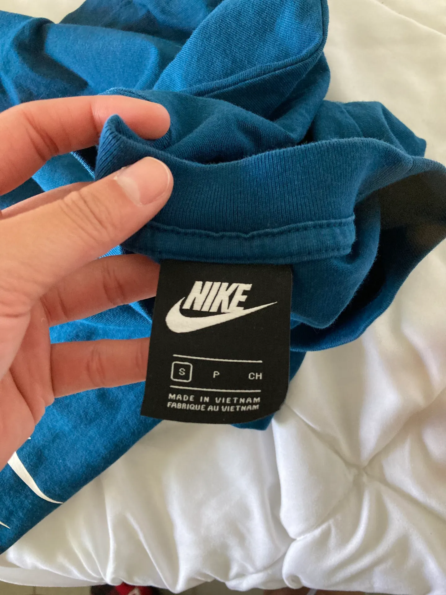 Nike Crop T-shirt - Image 2