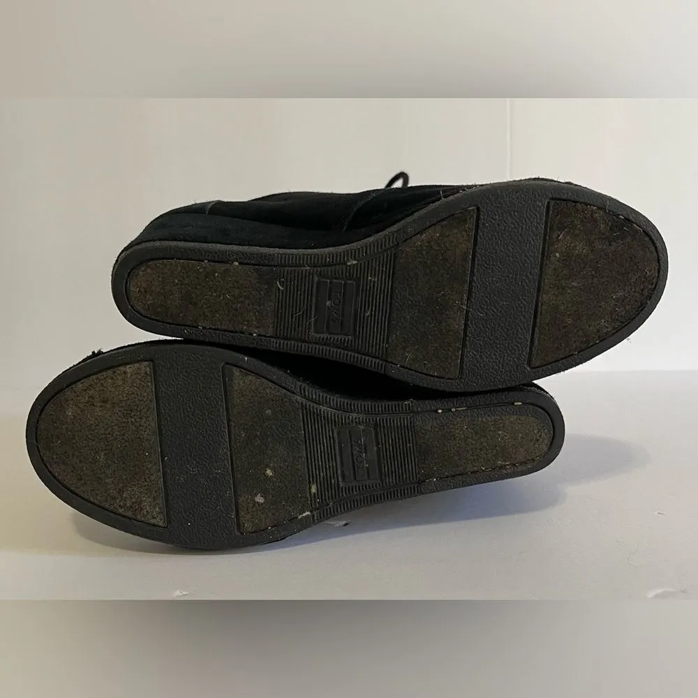 Tom’s Black Suede Wedge Lace-up Ankle Bootie. - Image 4