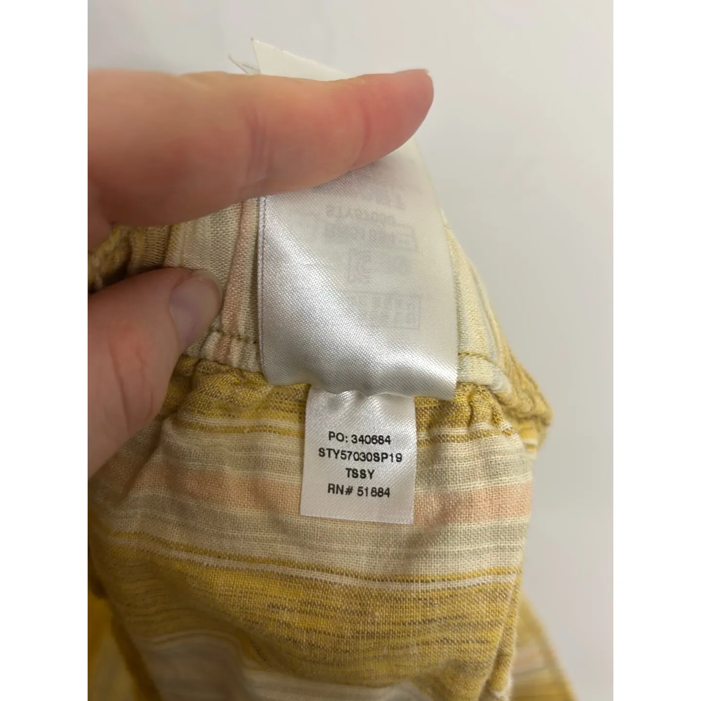 Patagonia Shorts Womens Small Yellow Striped Island Hemp Baggies 3" Inseam - Image 6