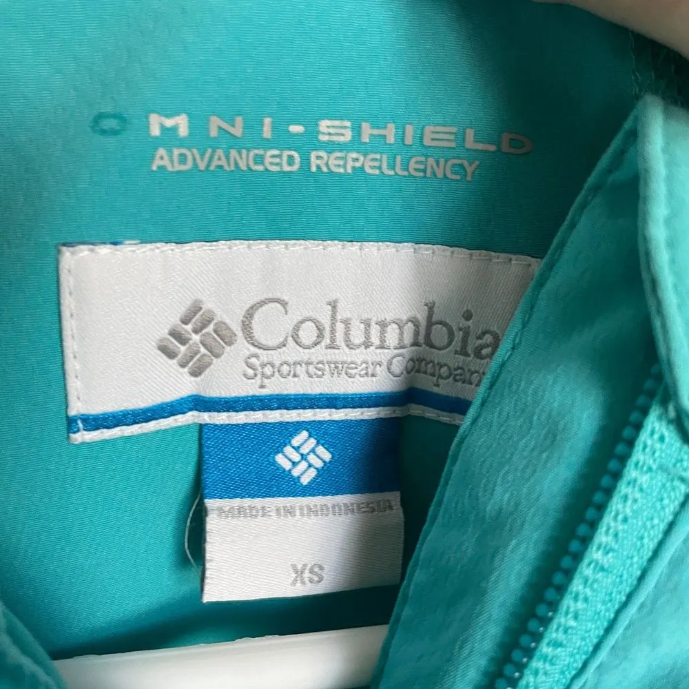 Columbia  omni shield advanced repellency lightweight blue hooded jacket - Image 2
