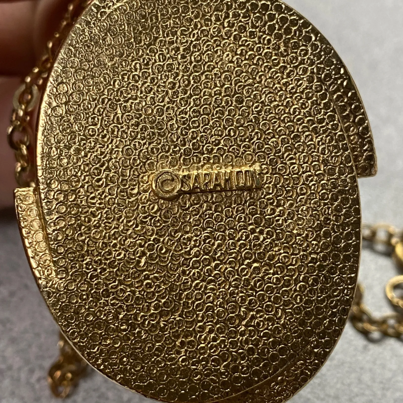 Vintage Sarah Coventry Amber Swirl Witchy Vibe Goddess Pendant Capsule Retro Tan - Image 4