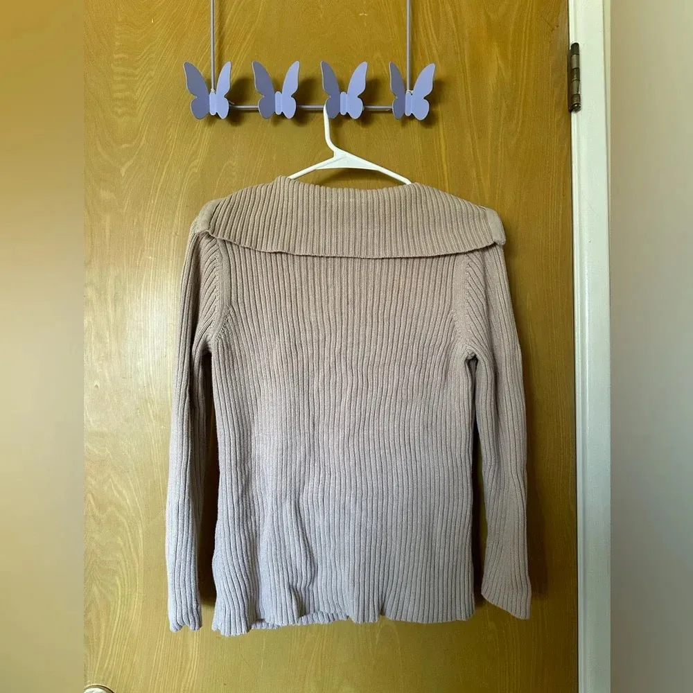 Liz Claiborne Cable knit sweater - Image 3