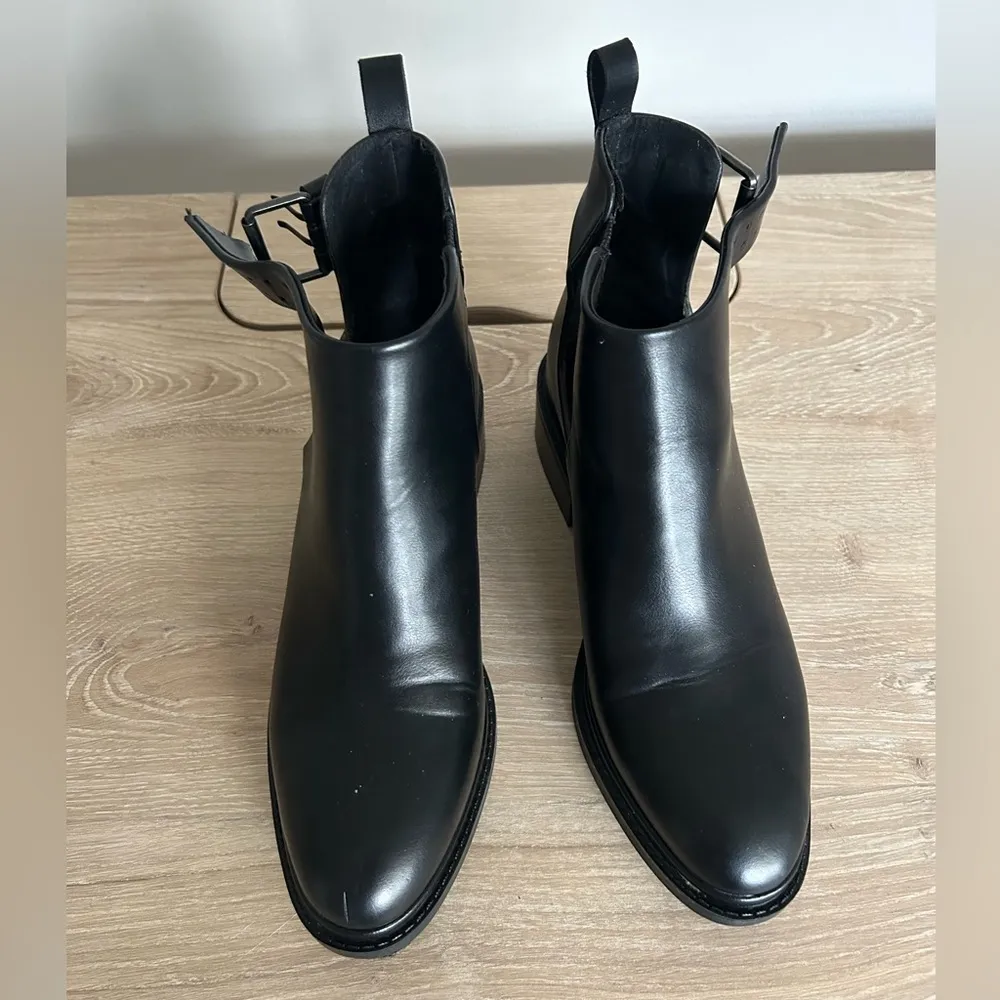 Zara Black Leather Cut Out Booties Size 39 (9) - Image 2
