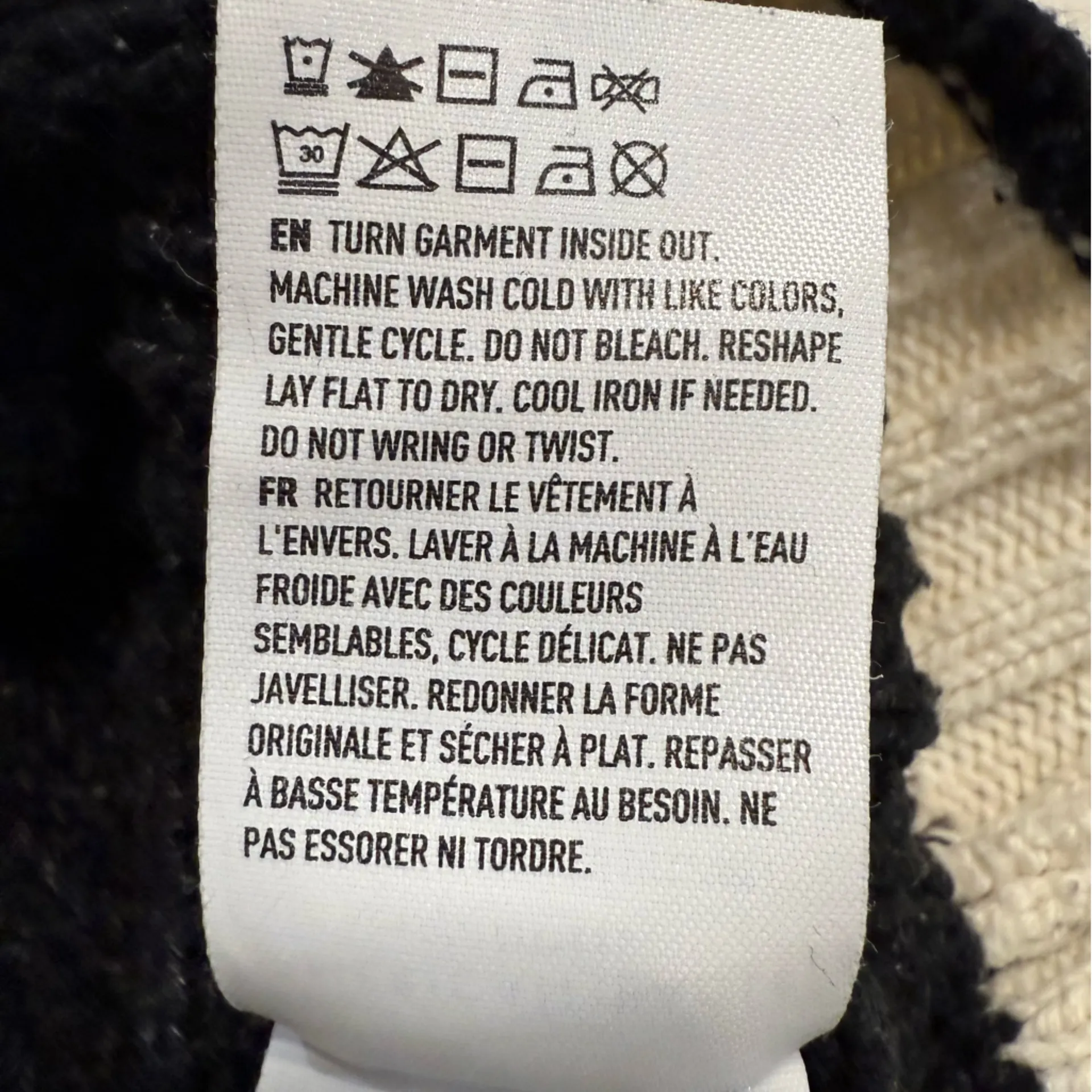 American Eagle Outfitters Black and Cream Knit Sweater - Image 7