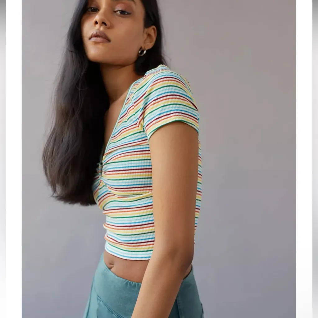 UO Urban Renewal Remnants Heart O-Ring Rainbow Top size Medium - Image 4