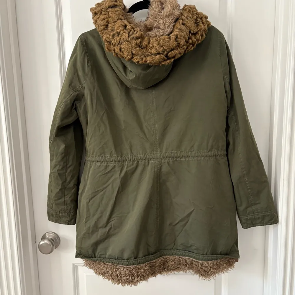 Hollister Green Utility Jacket with Faux Fur Hood - Image 2