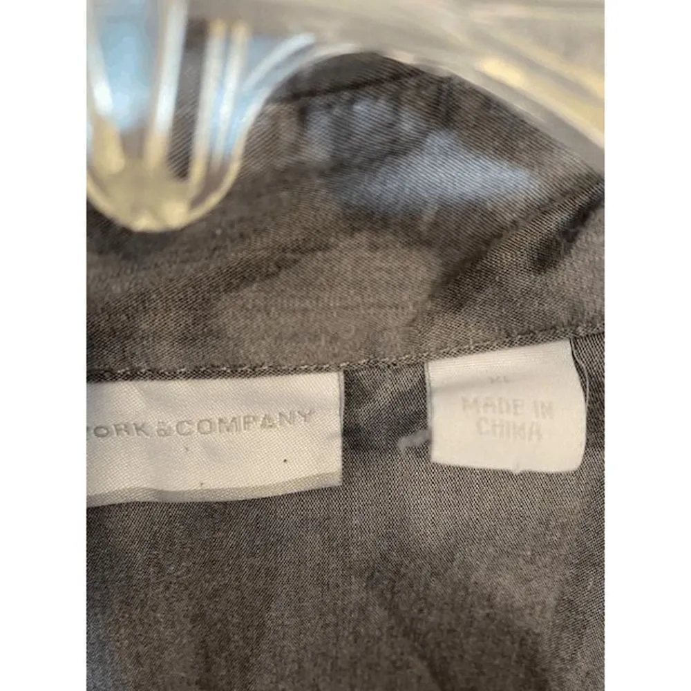 New York & Co button up Grey Blouse - Image 2