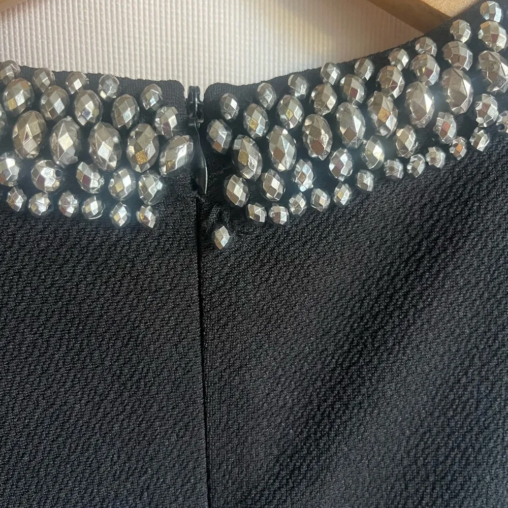 Elegant Black Dress with Embellished Collar - Image 4