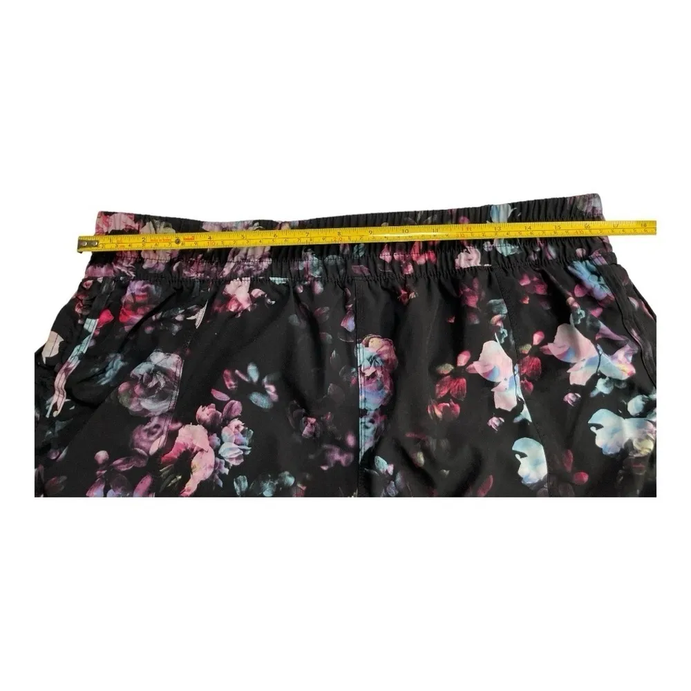 Avia Women's
Running Shorts with Side Bungees and Bike Liner Large 12-14 - Image 10