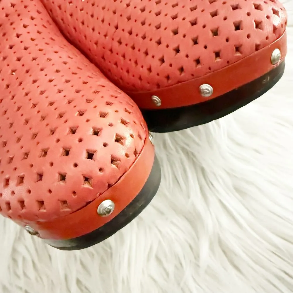 ROCKPORT ADIDAS | Perforrated Laser Cut Clog Wood Leather Poppy Red | Size 7 - Image 6