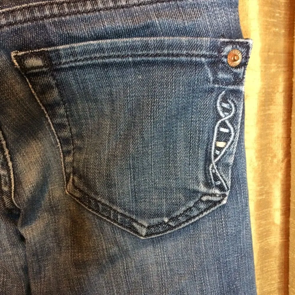 Genetic Denim Women's Jeans in Dark Wash w/Zippers on the Inside Ankles-Size 25 - Image 8