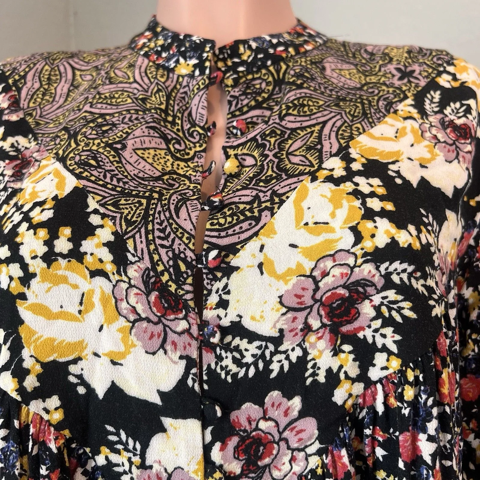 Free People Bohemian flowy Mini Dress M Black Floral Button Front Bell Sleeve - Image 12