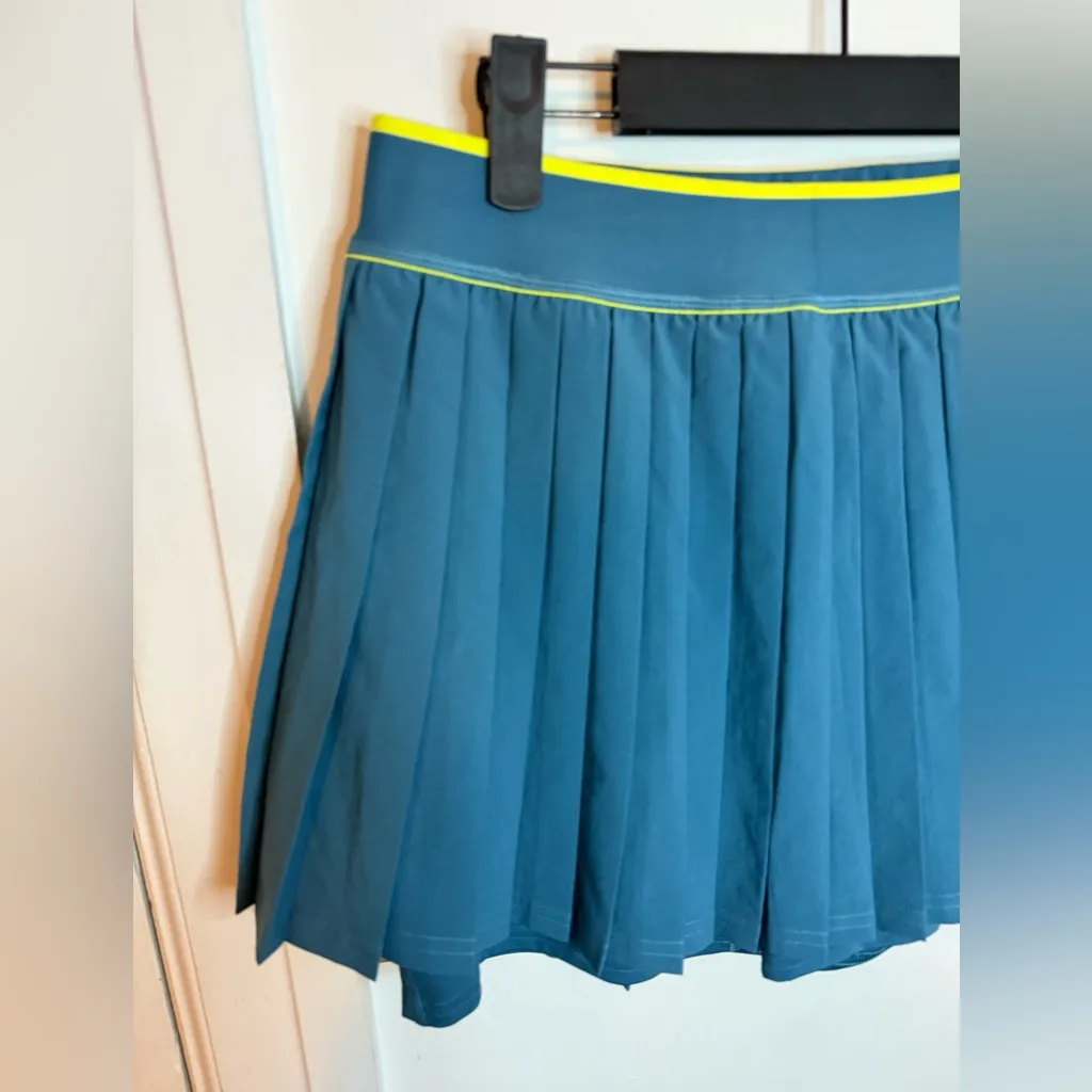 New Balance Teal Pleated Athletic Skort - Image 3