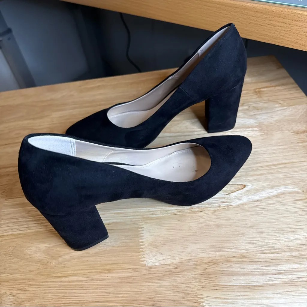 H&M Heels Womens US Size 6 (37) BLACK FAUX SUEDE pumps Y2K Grunge block heel - Image 4