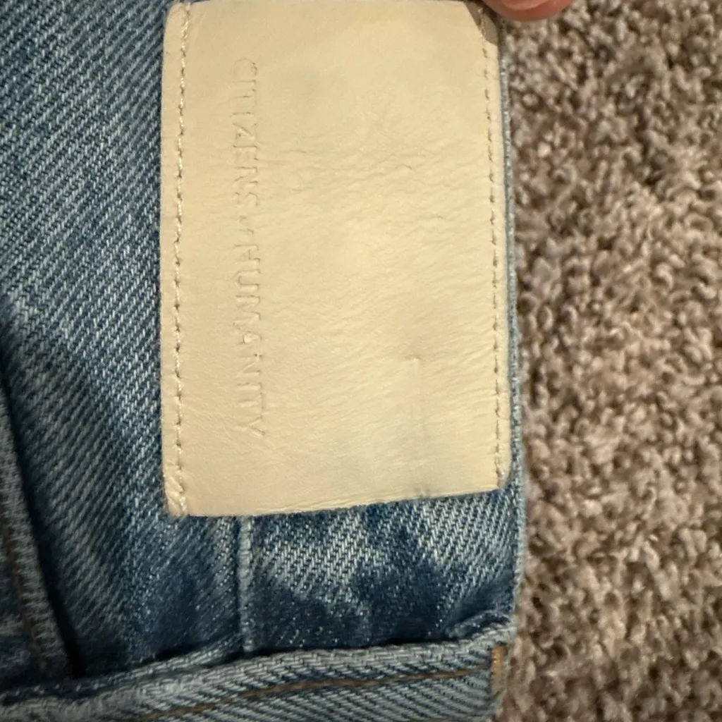 Citizens of Humanity Ayla High-Rise Wide-Leg Crop Jeans - Image 9