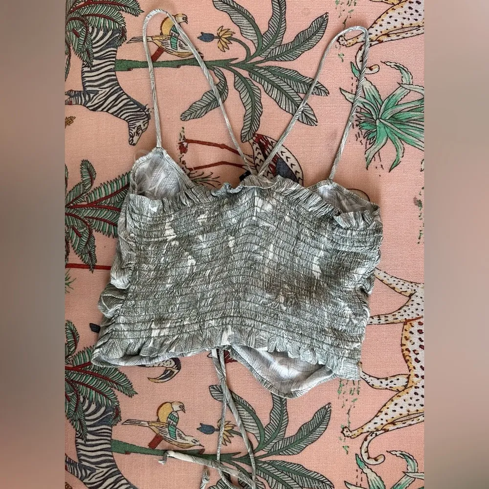 Final Touch Tropical Palm Leaf Stretch Ruched Tank Top Spring Summer Shirt M - Image 6