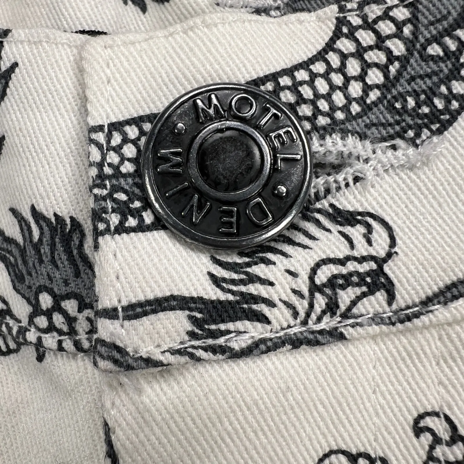 MOTEL Rocks Zoven Trousers Dragon Rope White High Waist 32" Inseam Size M - Image 6