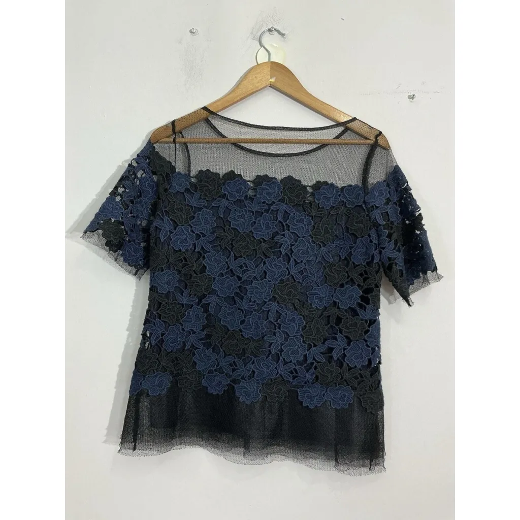 Womans White House Black Market S Blue Black Lace Embroider Short Sleeve Blouse - Image 2