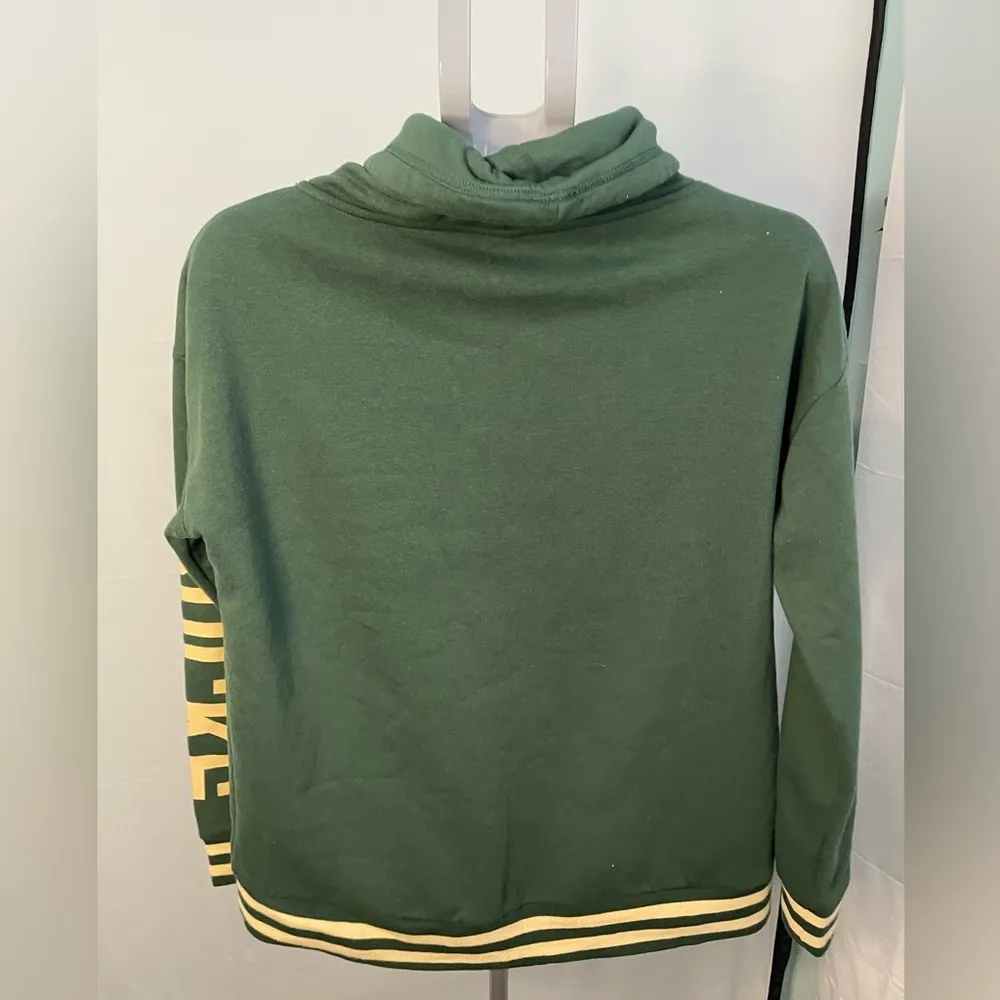 Milwaukee Bucks women’s mock turtle neck sweatshirt‎ size large Green - Image 6