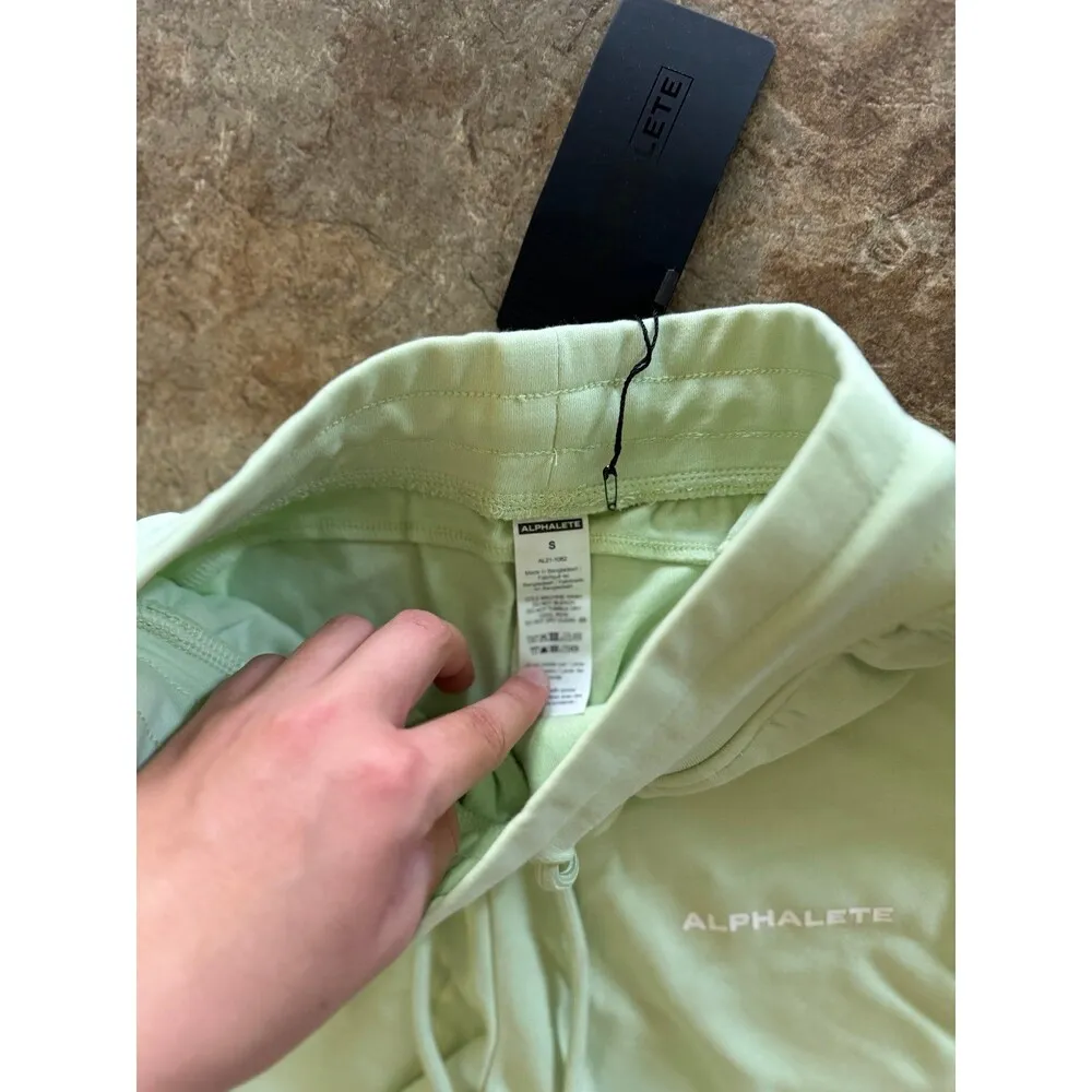 New  Core Shorts Size Small Frozen Spring - Image 5