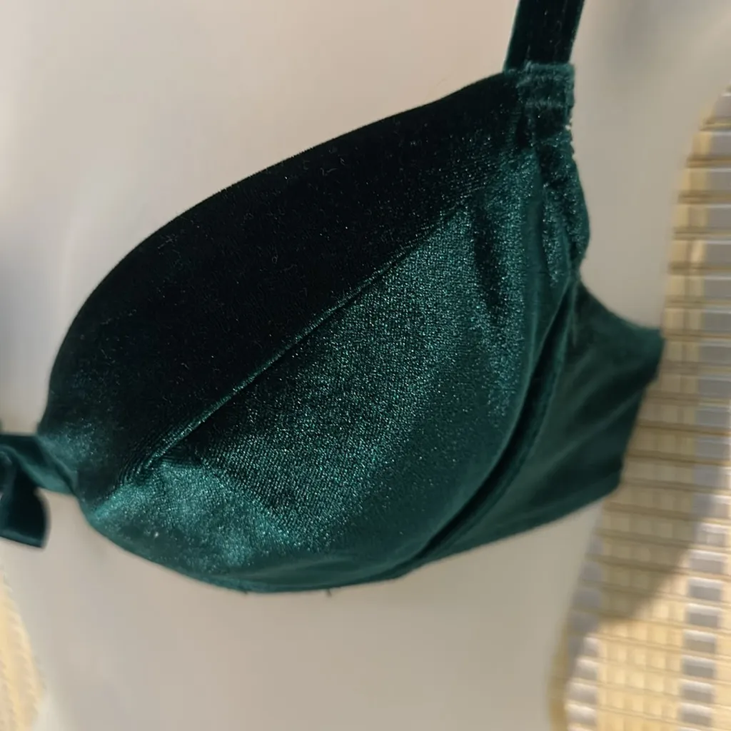Victoria's Secret Gold Label Vintage 1980s Dark Green Velvet Underwire Bra 34B - Image 5