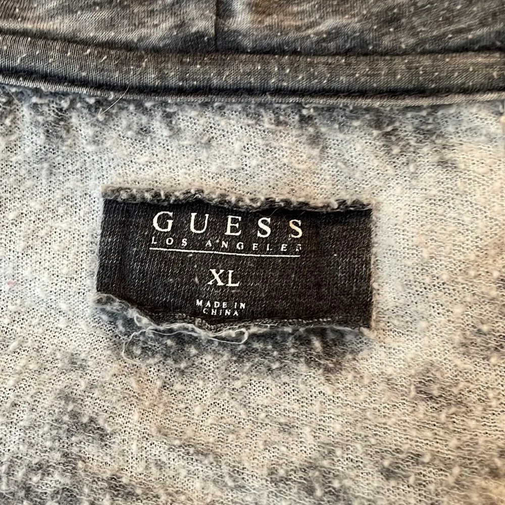 Guess hoodie XL - Image 5