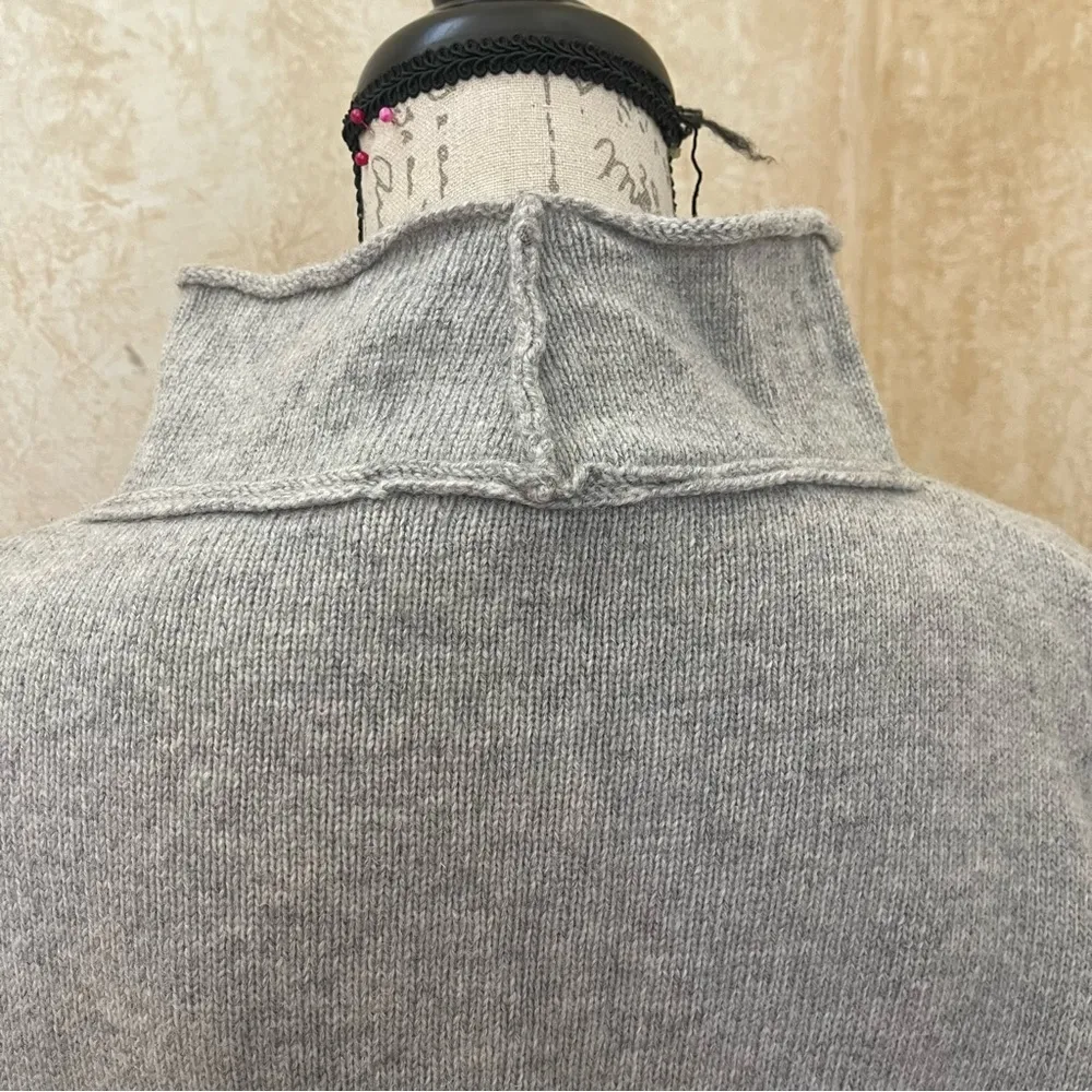 French Connection mock neck Color Block Wool Blend Sweater Grey Sz L - Image 5