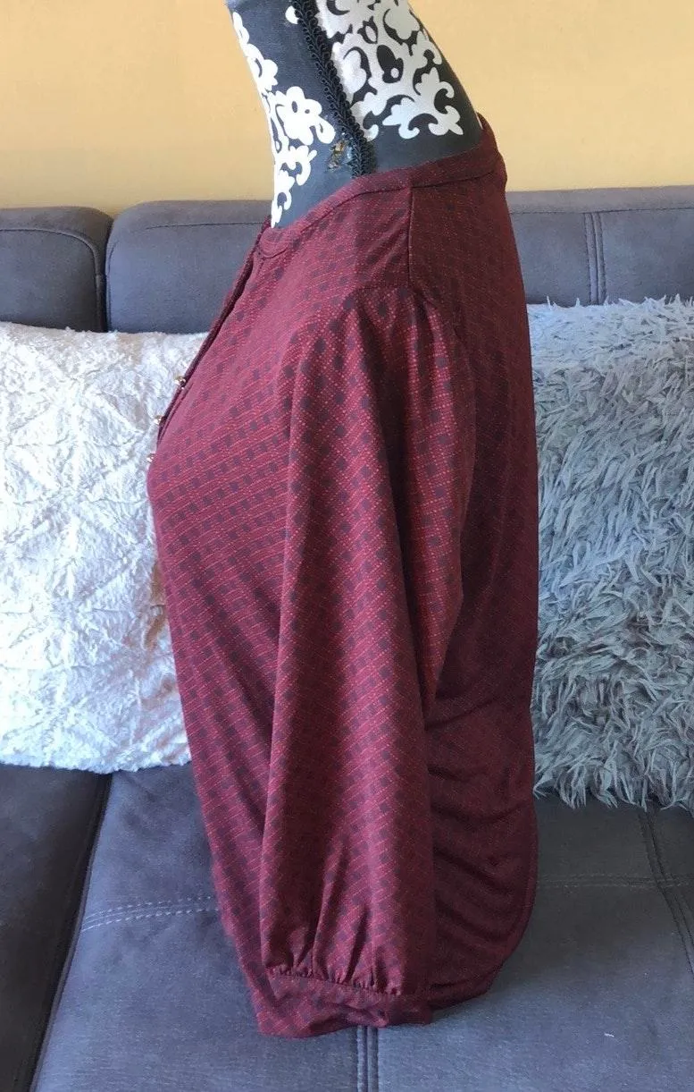 NEW YORK & COMPANY Stretch Burgundy Top Size M - Image 2