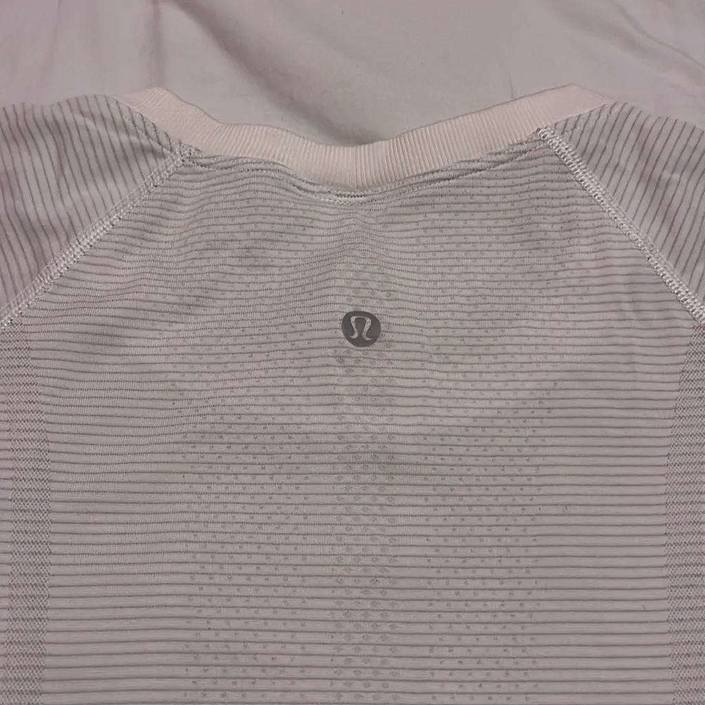 Lululemon White Swiftly Tech - Image 4