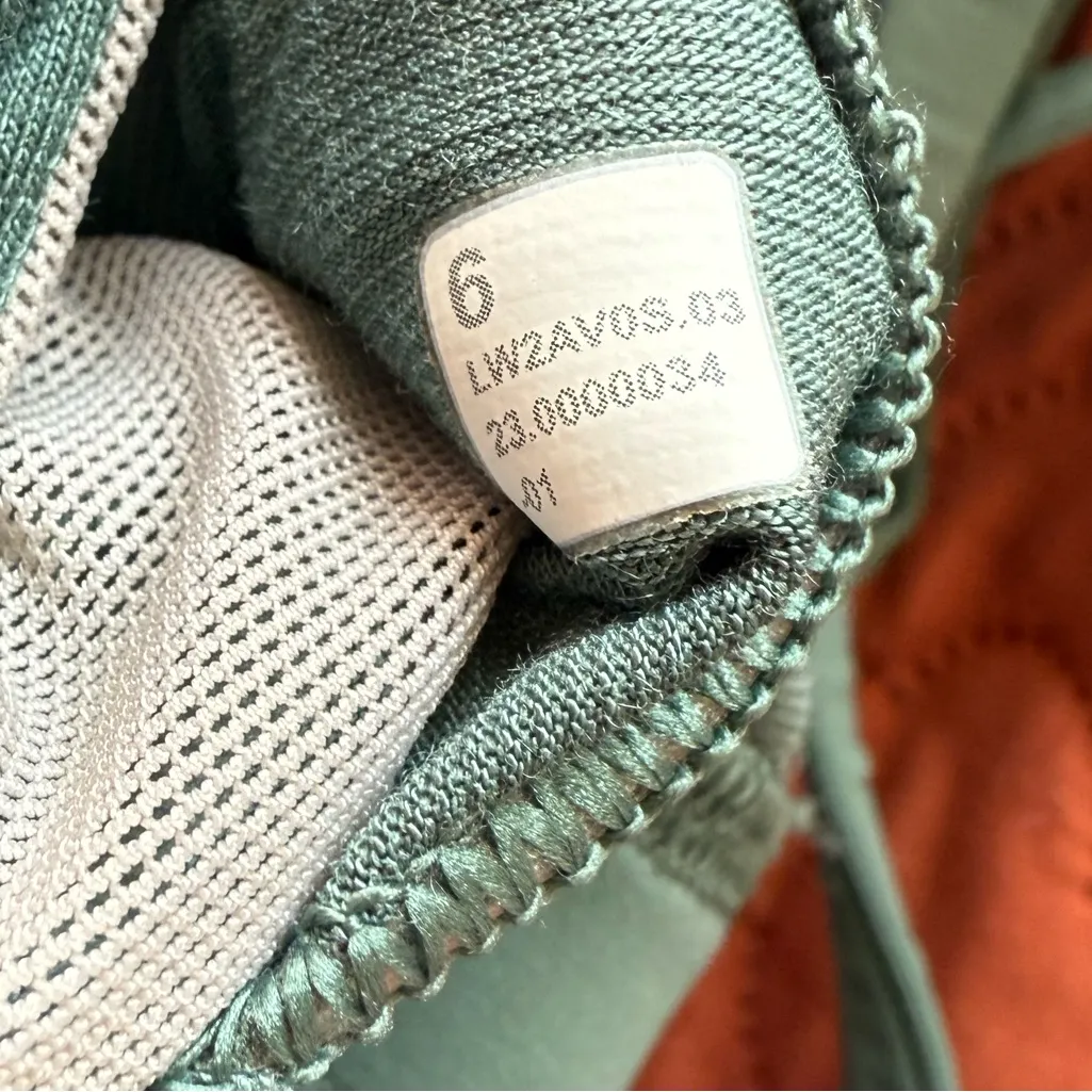 Lululemon Energy Longline Bra Size 6 - Image 5