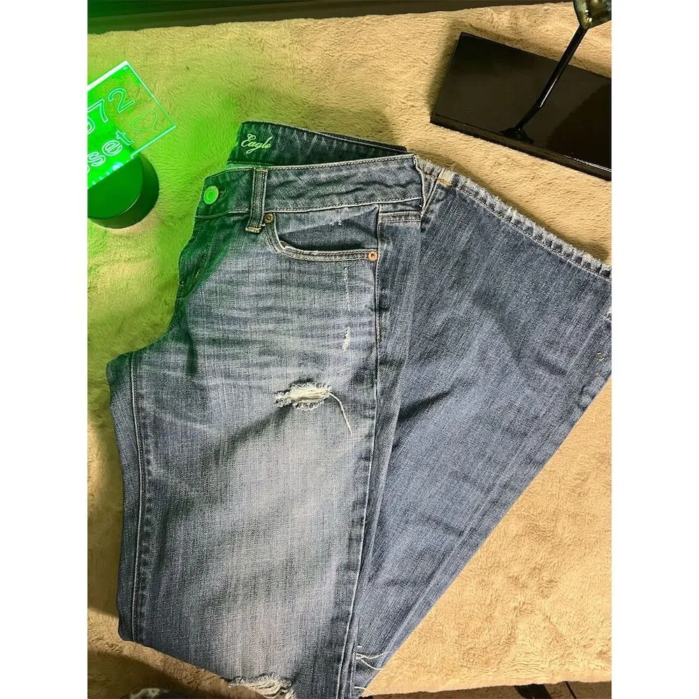 American Eagle Women's Boyfriend Distressed Jeans Size 10 Blue Relaxed F… - Image 8
