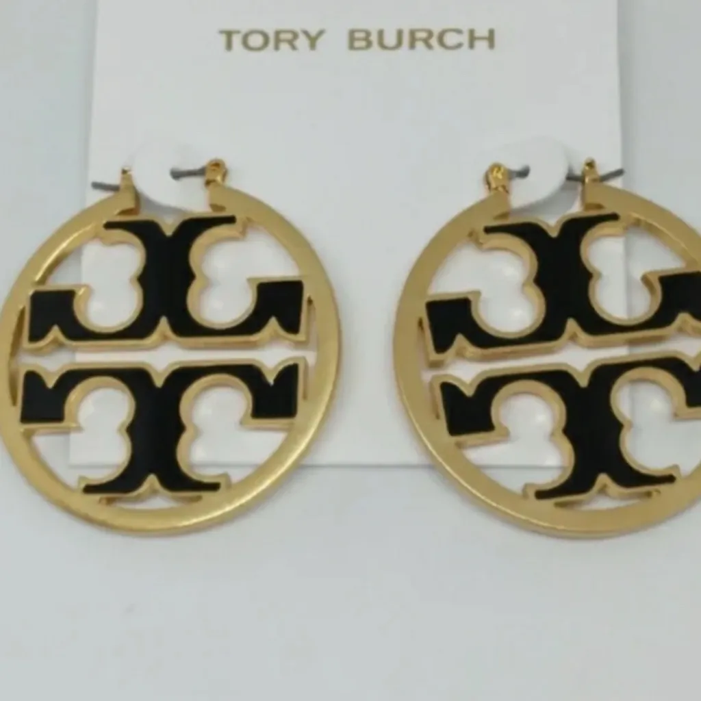 New Authentic TORY BURCH LOGO BLACK ENAMEL/GOLD Miller Hoops on TB Earring Card - Image 2