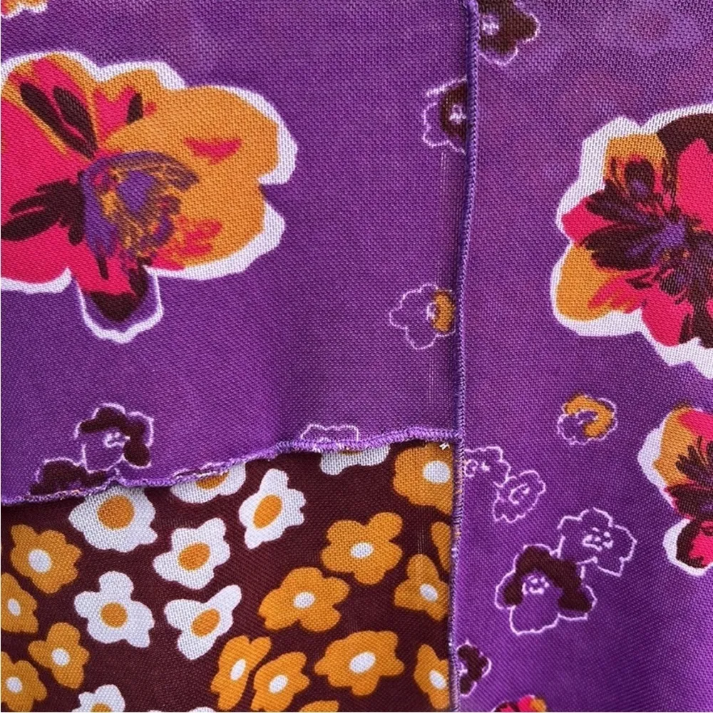 Like New LOGO Lori Goldstein Multi Floral Pattern Top Size 2X - Image 4