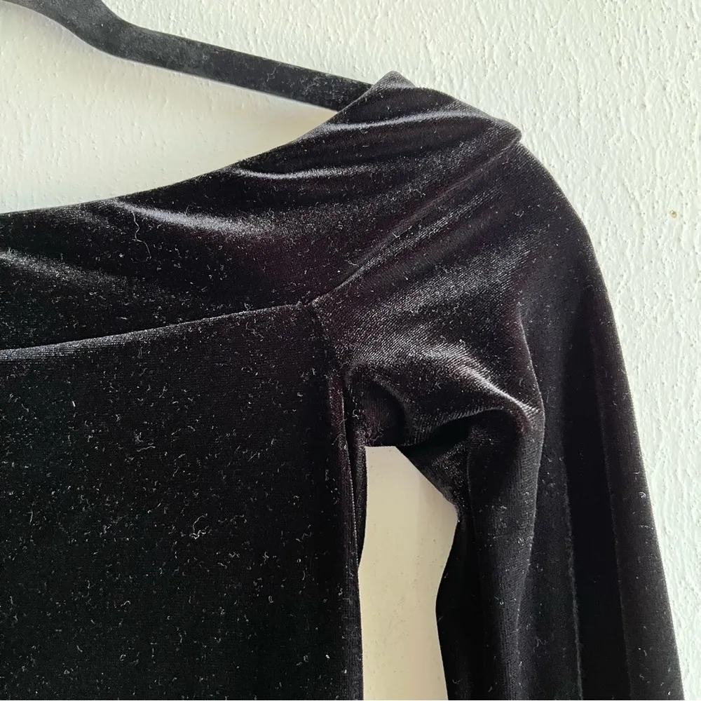 Bailey 44 Dress Black Stroke of Midnight Off-the-Shoulder Velvet Cocktail Sz XS - Image 5