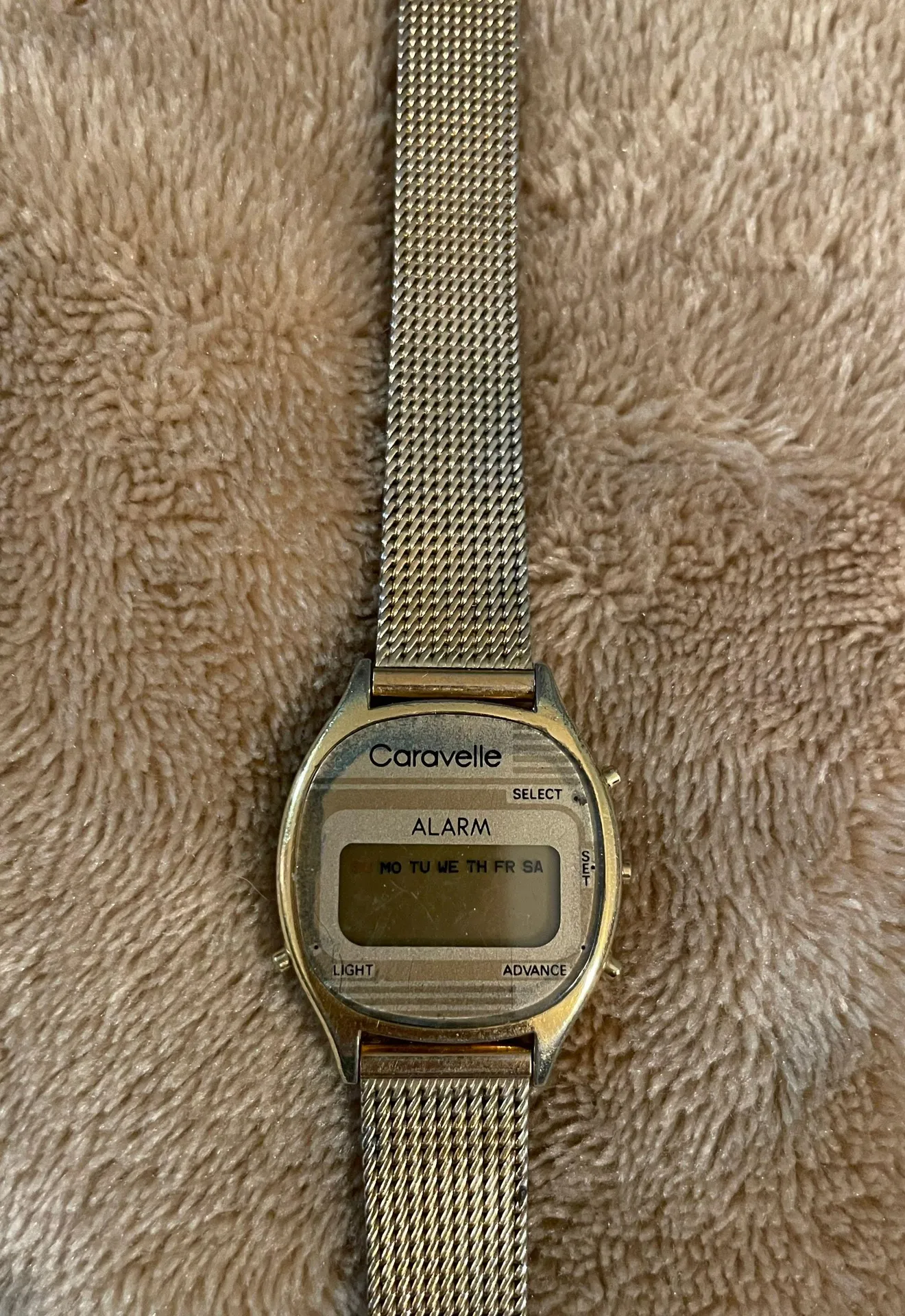 Women's Vintage  Digital Watch - Image 2