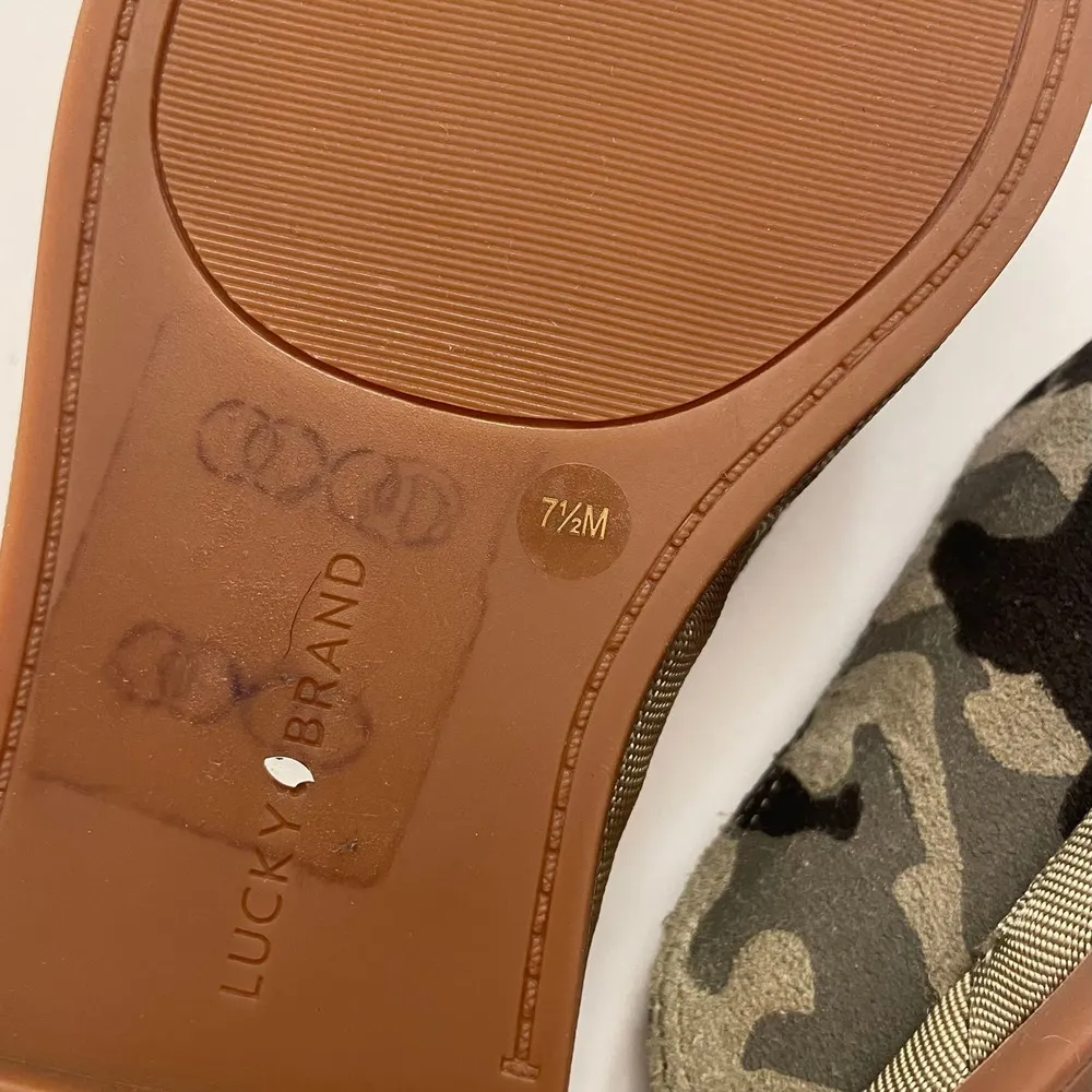 NWOT Lucky Brand Arvy Leather Slip-on Mules Camo Size 7.5 Shoes - Image 6