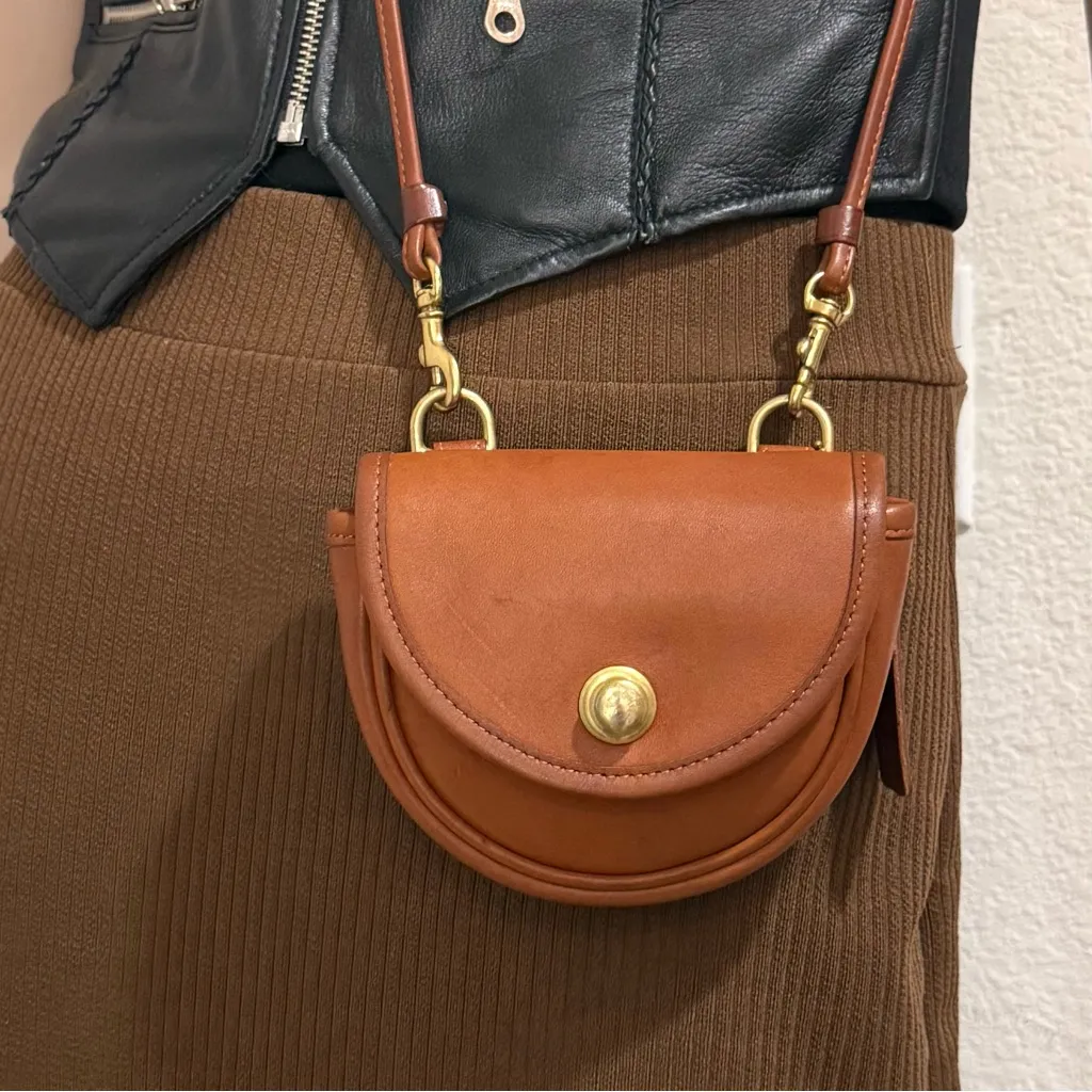 Vintage Y2K COACH 0997-328 British Tan Mini Belt Bag Spring Lock Mini Crossbody - Image 5