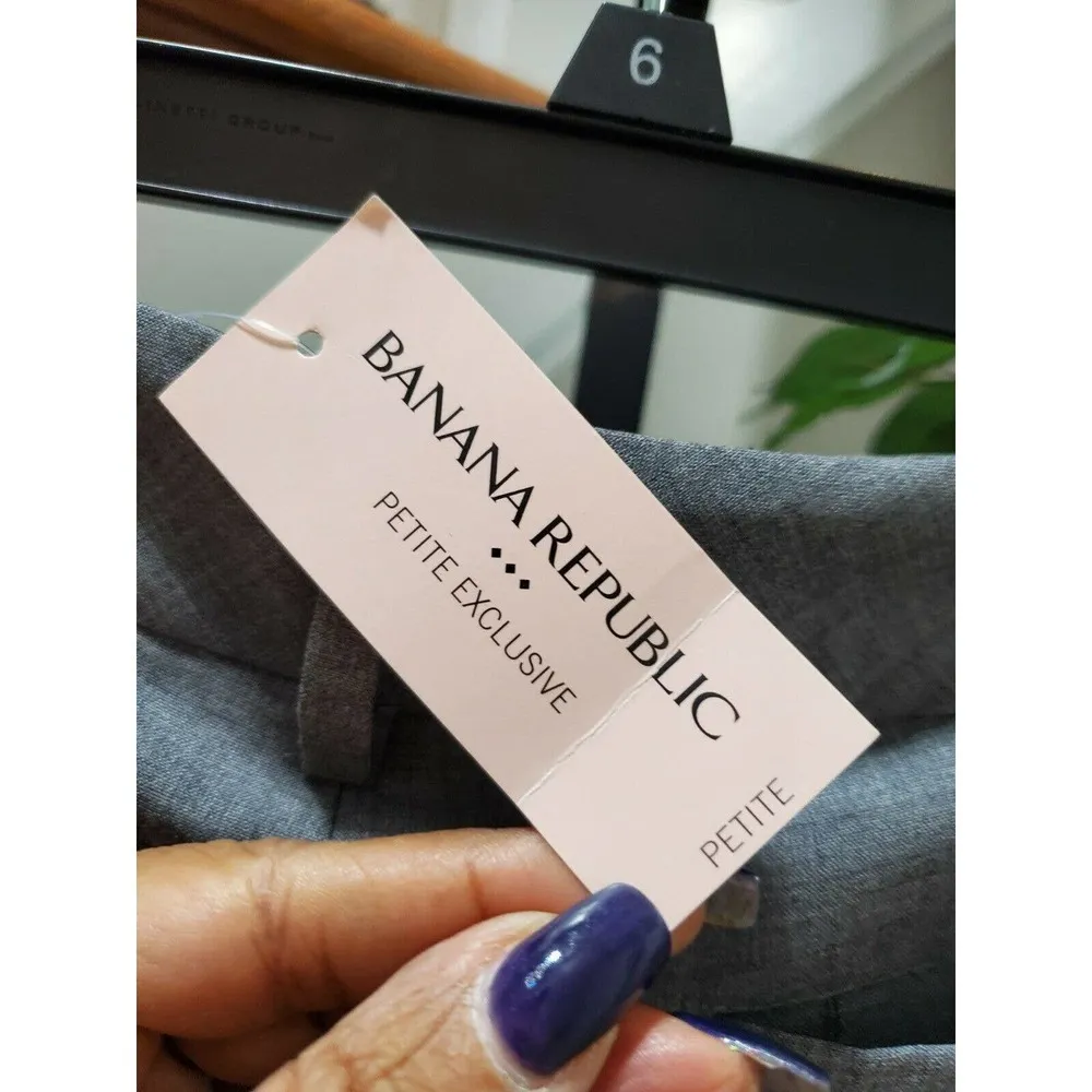 Banana Republic Women Solid Gray Wool Mid Rise Straight Legs Dress Pant Size 8P - Image 2