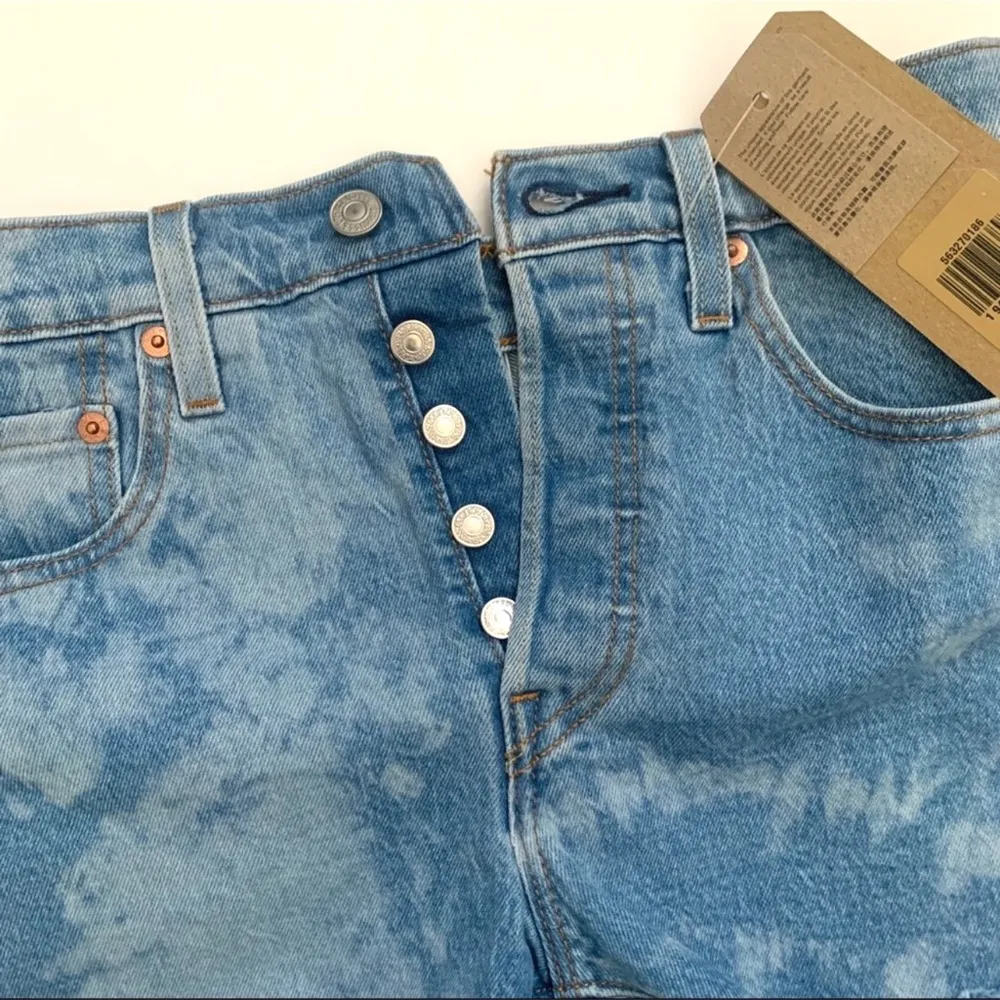 Levi’s TieDye High Waisted  Denim Shirts Size 26 - Image 3