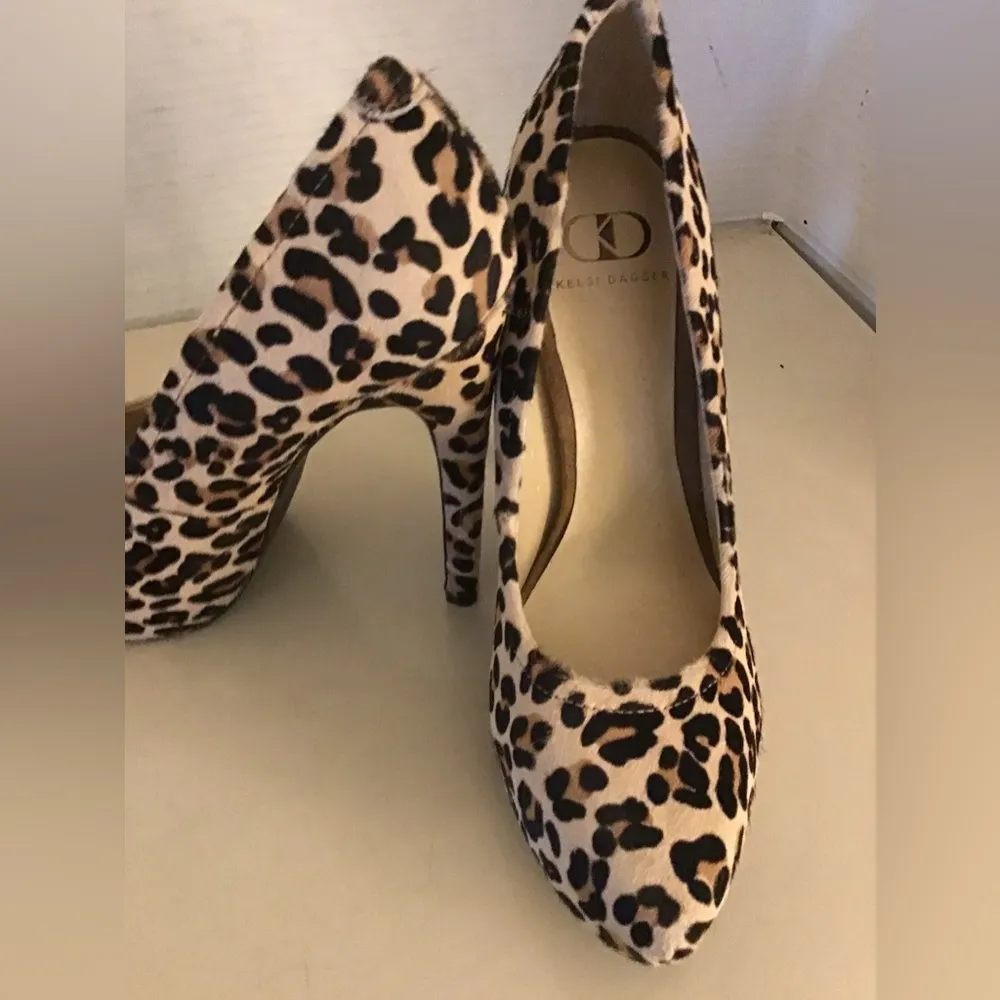 Kelsi Dagger women animal print platform pump heel Brette shoes US 7.5 - Image 2