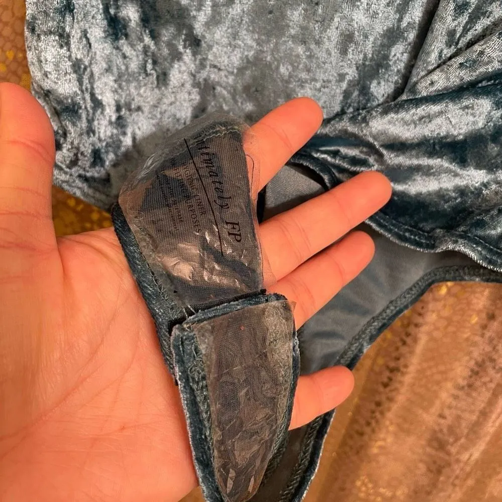 Free People Teal Velvet Dont You Wish Bodysuit Sunflower Seed, Small NWOT - Image 3