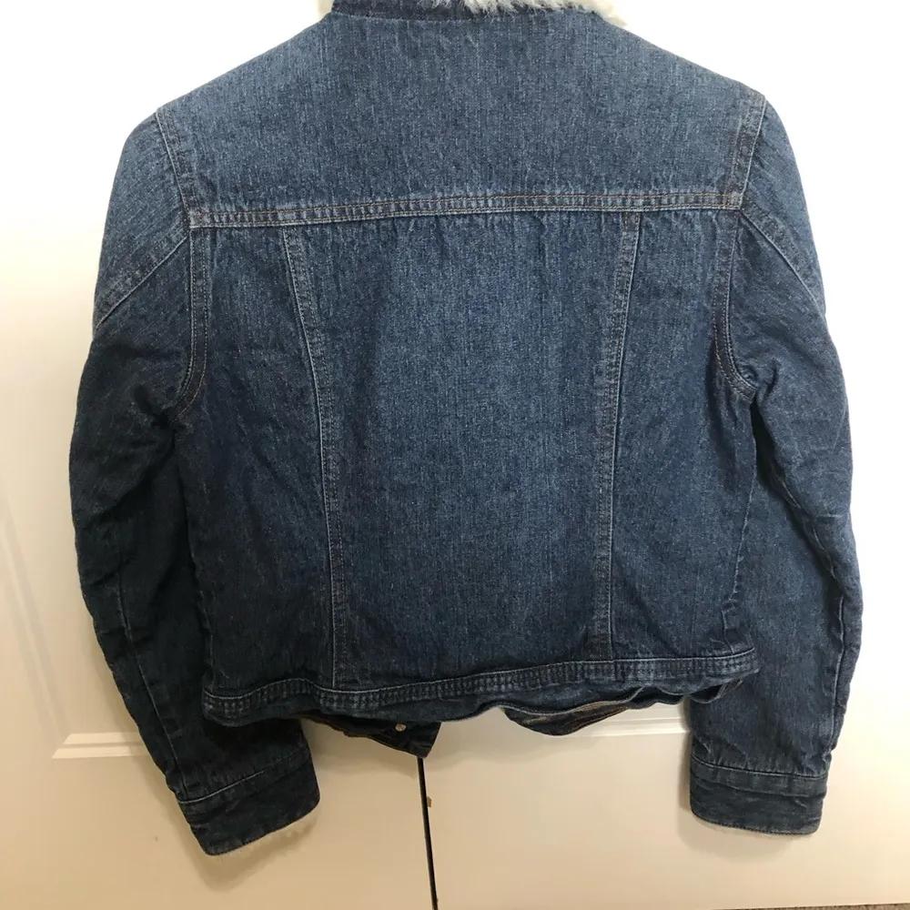 Arizona Jean Co. Denim Jacket with faux wool Collar - Image 6