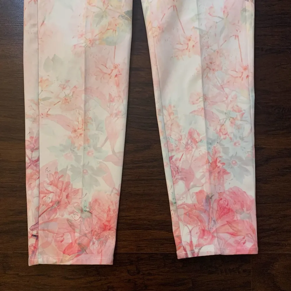 Etcetera cream and pink floral pants size 6 - Image 6