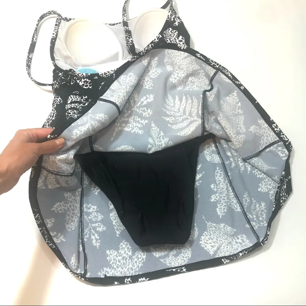 Swim Solutions LEAVES Empire - Image 9