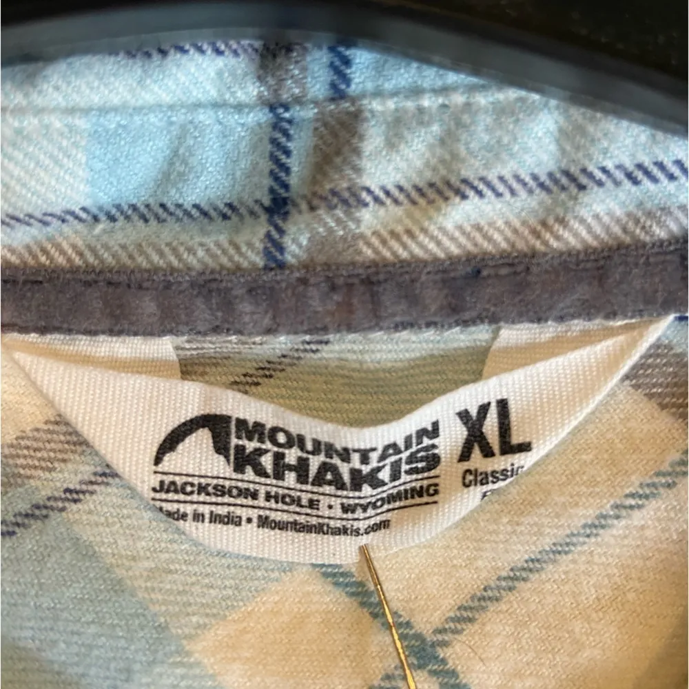 NEW Mountain Khakis Penny Flannel Tunic Cream Blue and Gray Women’s Size XL - Image 9